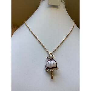 🦋🦋🦋New betseyville necklace the lady 🦋🦋🦋